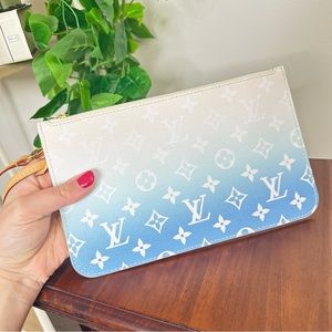 LOUIS VUITTON • By the Pool Pochette